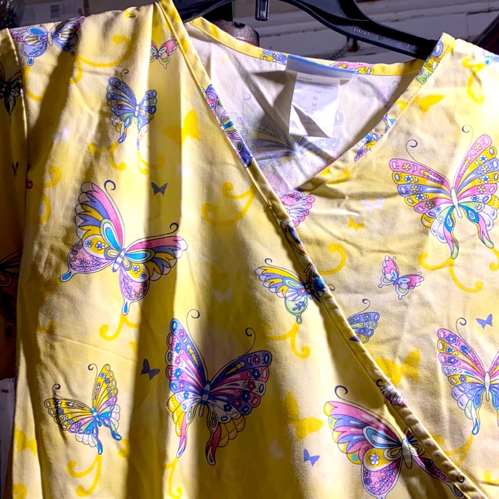 Butterfly scrub top